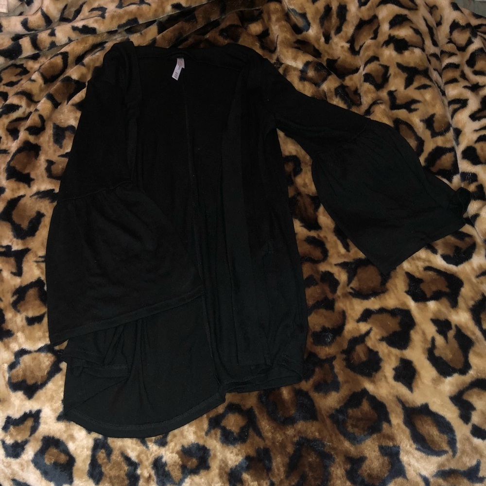 Bell sleeve cardigan